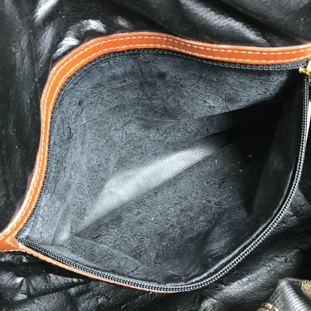 FENDI Vintage Pecan Bag, Travel Boston Leather, Men's & Women's, Khaki - Picture 16 of 16